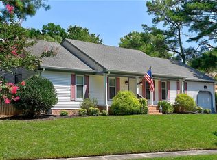 813 Woodrow Ct, Chesapeake, VA 23322