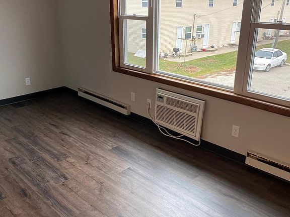 2nd image of 1405 S Norwood Ave #5