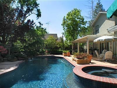2nd image of 3817 Hollister Ave