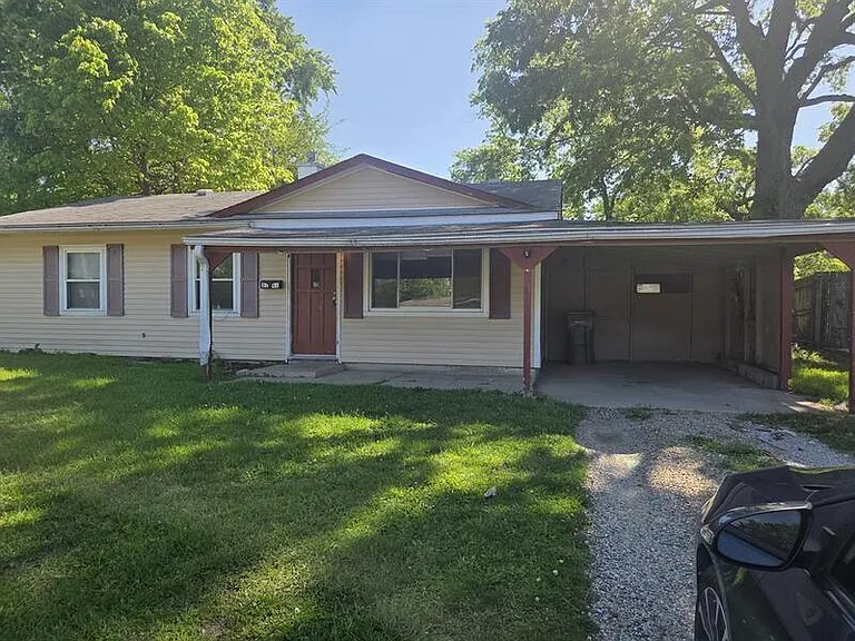 3141 Danbury Rd — Photo 1