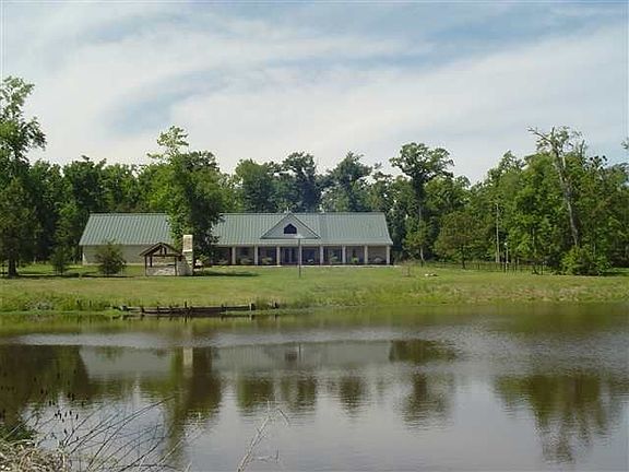 3rd image of 166 Dogwood Ln