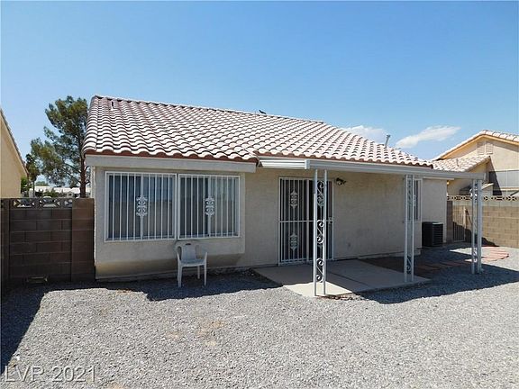 4th image of 1820 Golden Sky Dr