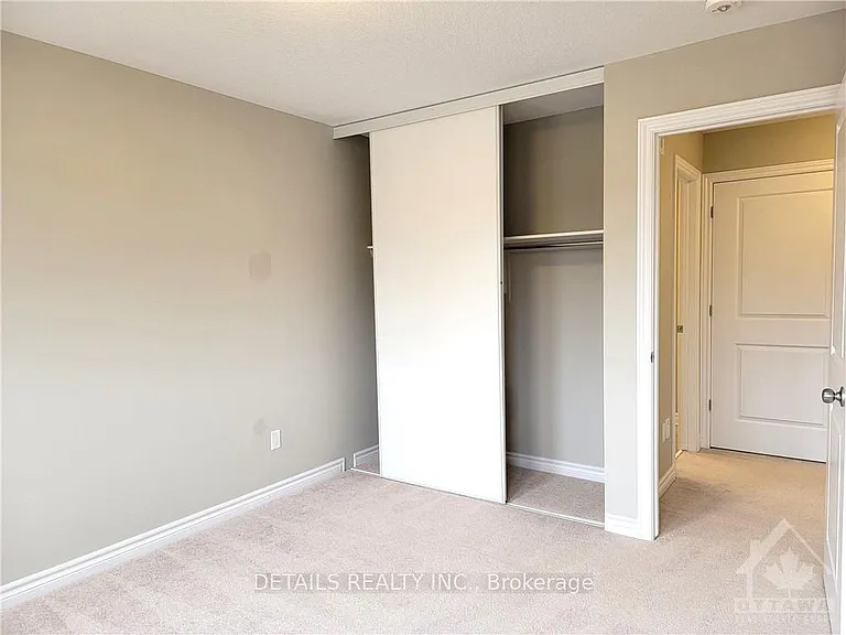 251 Saddleback Cres — Photo 31