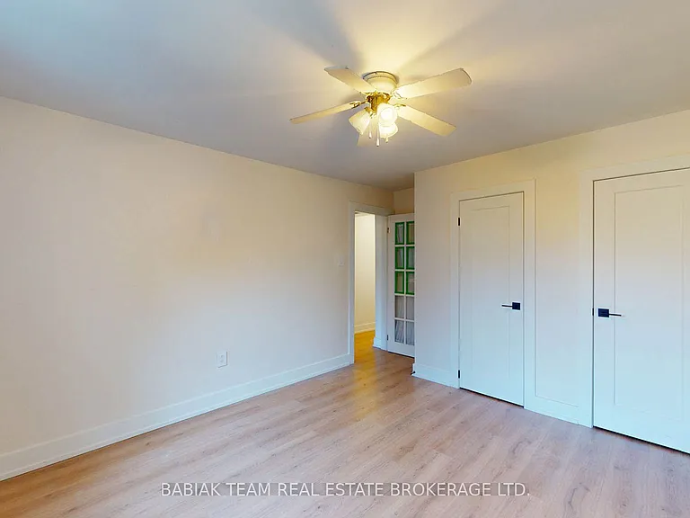 40 Alexander St — Photo 26