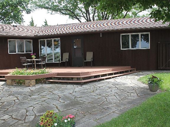 4th image of 2225 Stardust Dr.