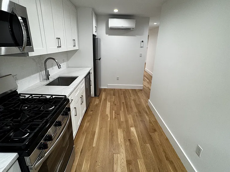 269 Alexander Ave #1B — Photo 9