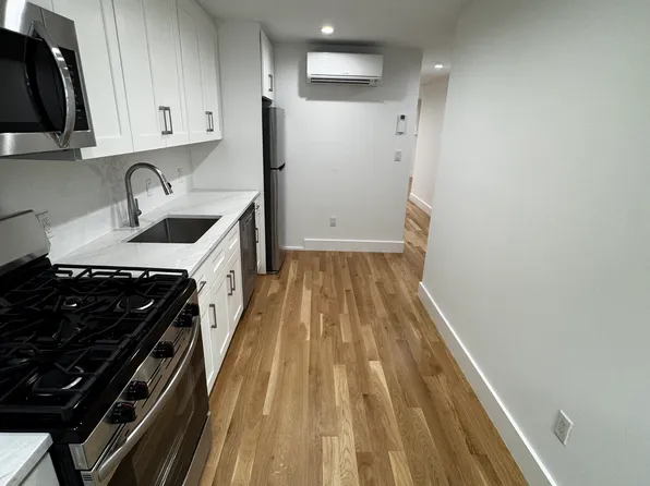 269 Alexander Avenue image 9 of 39