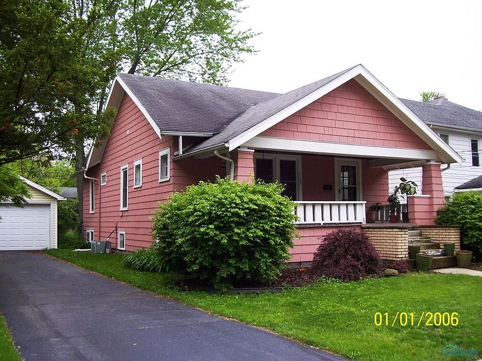 1st image of 223 Clay St