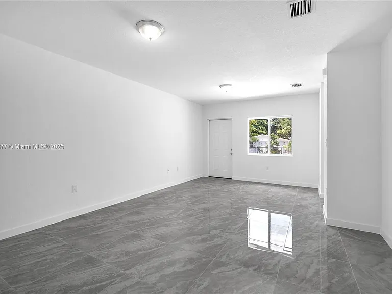 2448 NW 42nd St #A — Photo 7