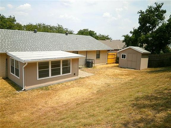 2nd image of 3004 Portales Dr