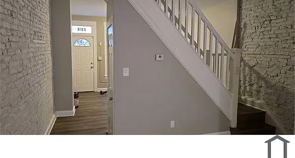3 bed, 1300 sqft, $2,000 — Photo 2