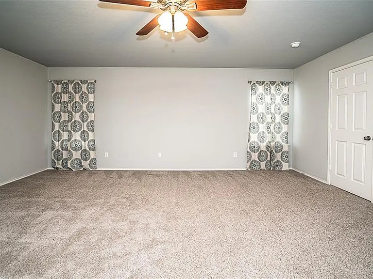 1710 Santa Fe Trl — Photo 11