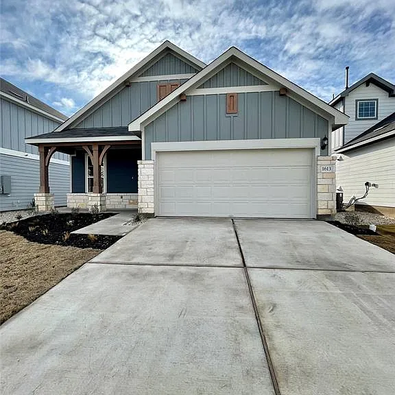 1613 Brimhurst Dr — Photo 2