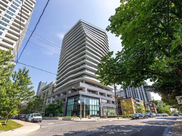 11 Lillian St, Toronto, ON