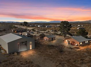 17046 E Avenue T, Llano, CA