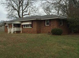1402 N Jefferson St, Athens, AL 35611