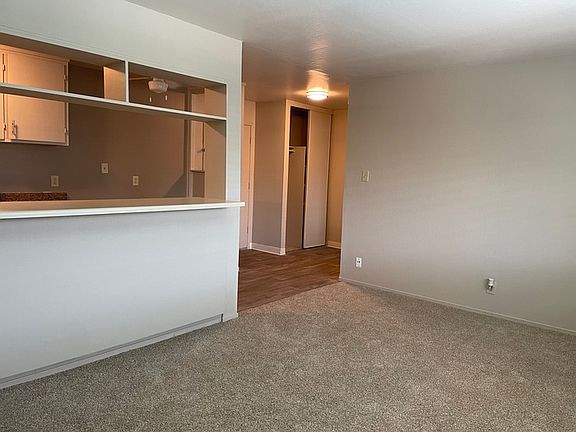 2nd image of 2941 Marconi Ave #38