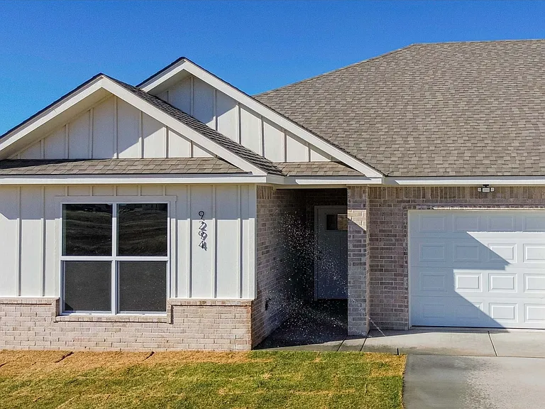 9294 Redbud Rd — Photo 2