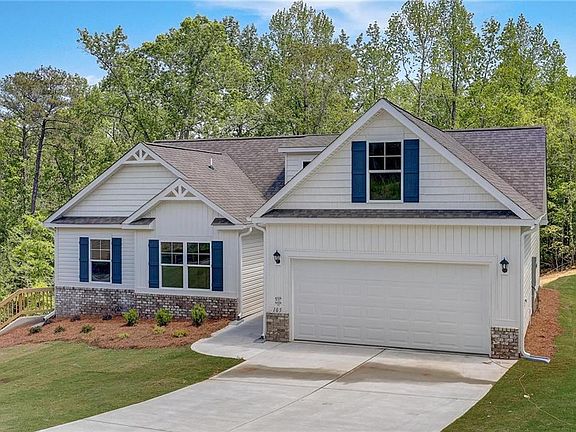 4th image of 105 Eryn Ter