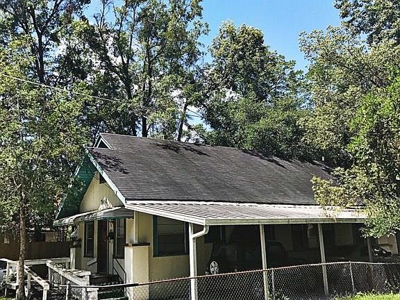 2nd image of 344 Leland St