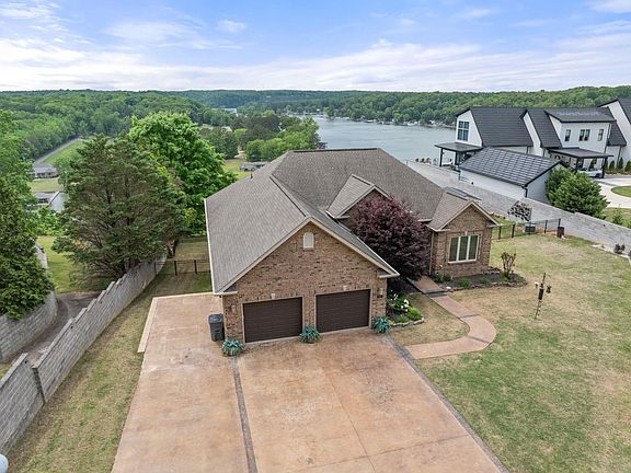 2nd image of 524 County Road 402