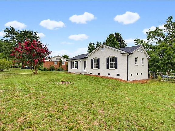 2nd image of 4127 Ashmore Dr