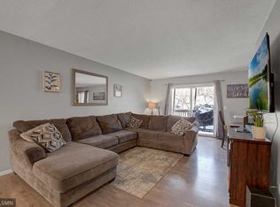 76 River Woods Ln, Burnsville, MN 55337