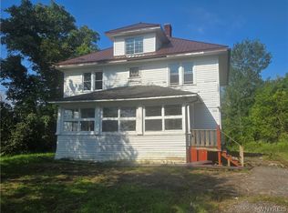 3566 Drum Rd, Middleport, NY 14105