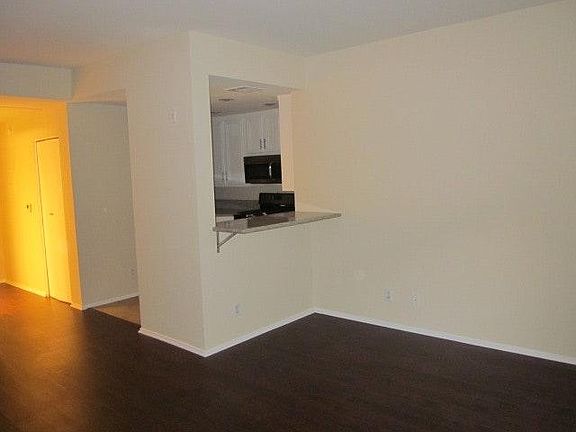 4th image of 4343 Mammoth Ave APT 5