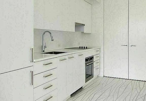 4th image of 329 Pleasant Ave #3U