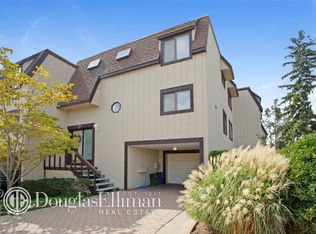 19 The Quarter Deck, Port Washington, NY 11050