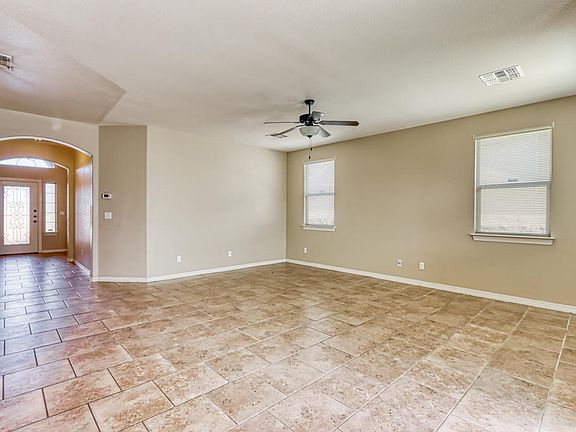 4th image of 13262 Emerald Glen St