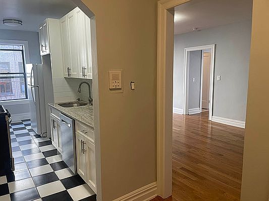 4th image of 220 Cabrini Blvd APT 5F