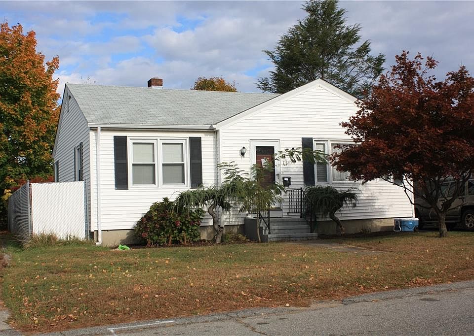 1st image of 83 Vincent Ave