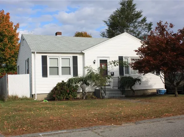 83 Vincent Ave, North Providence, RI 02904