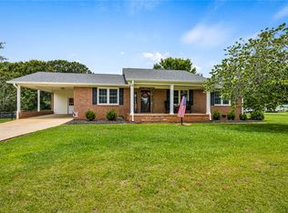 304 Hogg Rd, Williamston, SC 29697