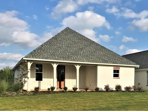 28 Lucille Ln, Starkville, MS 39759