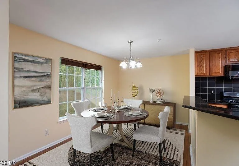 106 Wallace Ct — Photo 5
