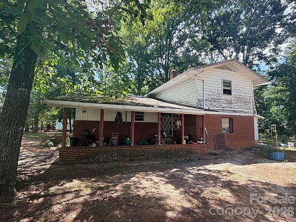 2nd image of 1663 Harris Henrietta Rd