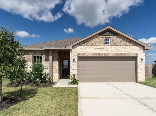 1731 Warm Breeze Dr, Angleton, TX 77515