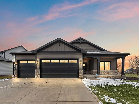 2nd image of 1651 Forest Ridge Dr