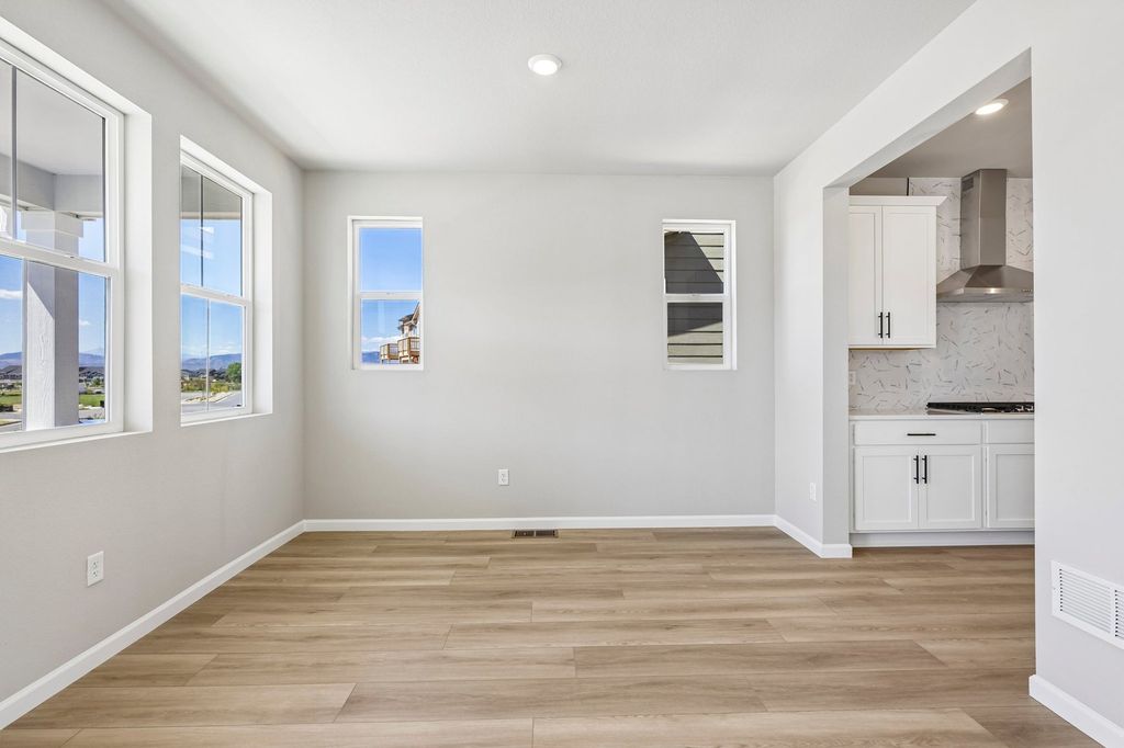 2437 Violet Cress Ln