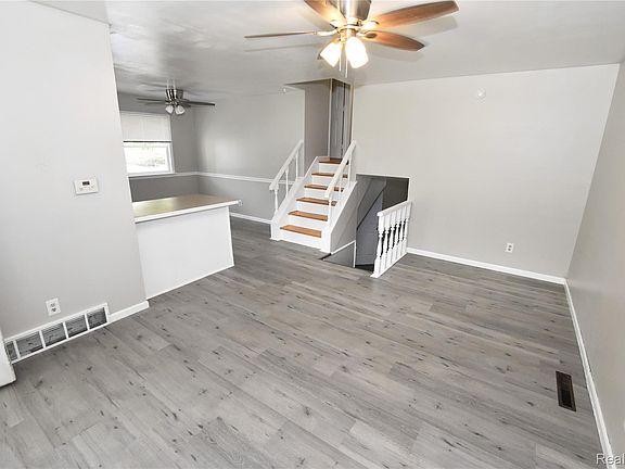 5th image of 5825 Branch Rd