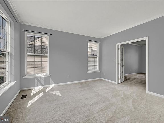 5th image of 222 Oak Valley Dr