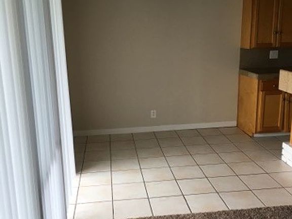 4th image of 1754-54 Redondo Ave #19