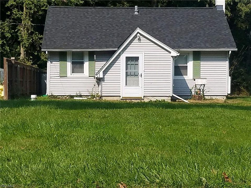1st image of 40772 Carlisle Ave