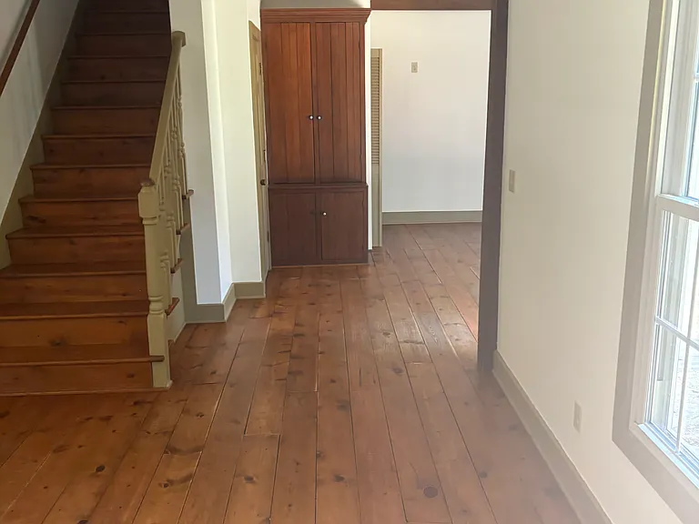 127 W River St — Photo 4
