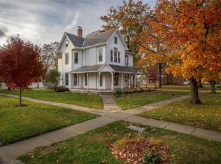 502 N 8th St, Marshall, IL 62441
