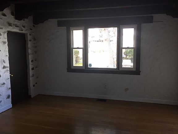 4th image of 2 Winthrop Pl #0