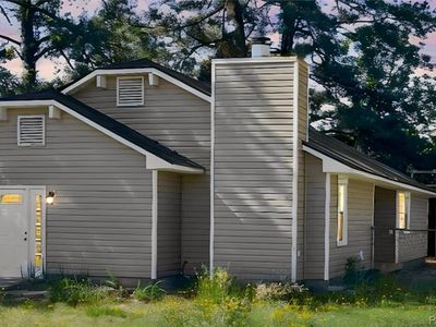 1945 Wordsworth Dr, Fayetteville, NC, 28304